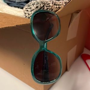 Green Big sunglasses with gold and green flowers